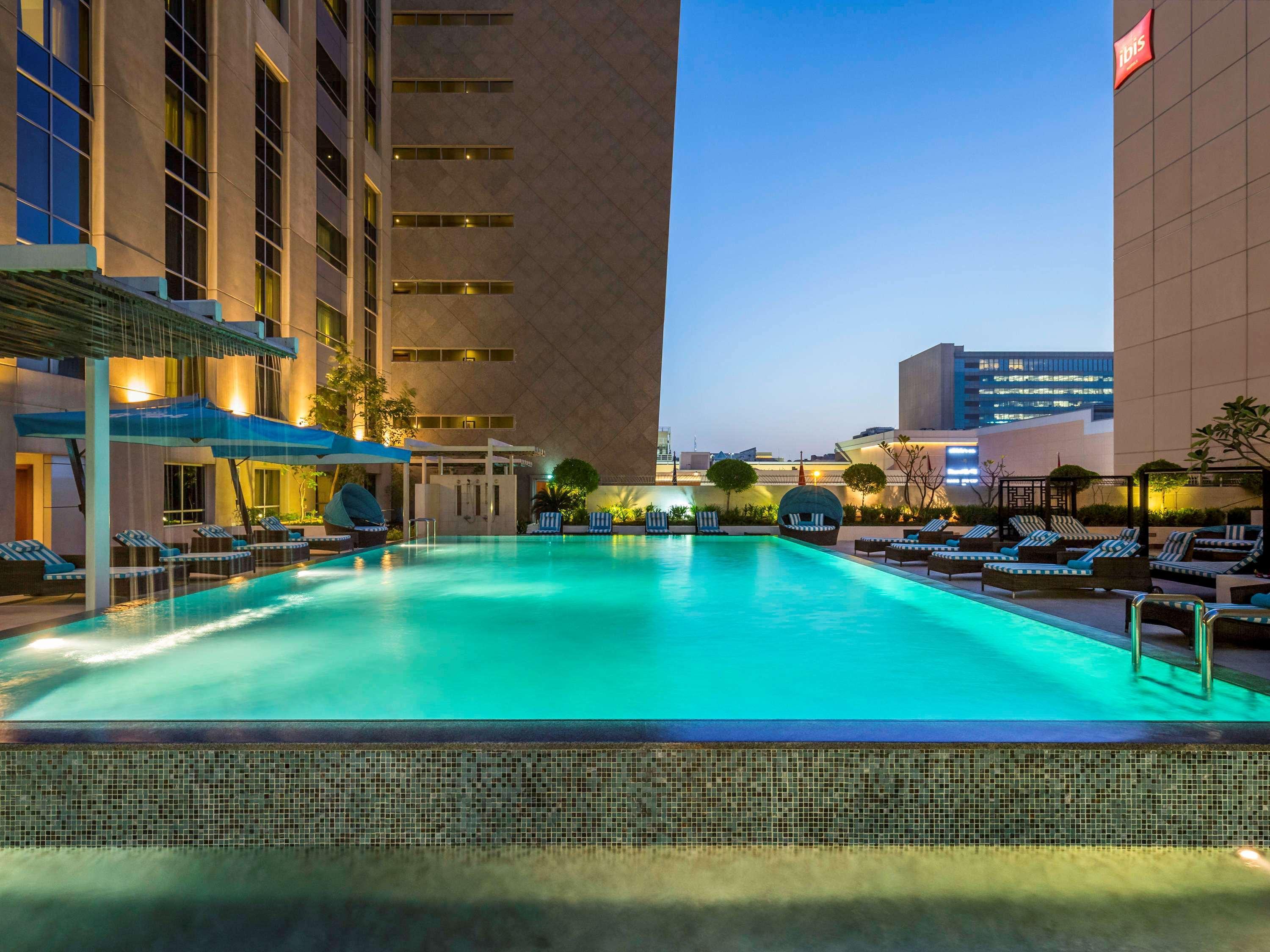 Novotel Deira Creekside Dubái Exterior foto