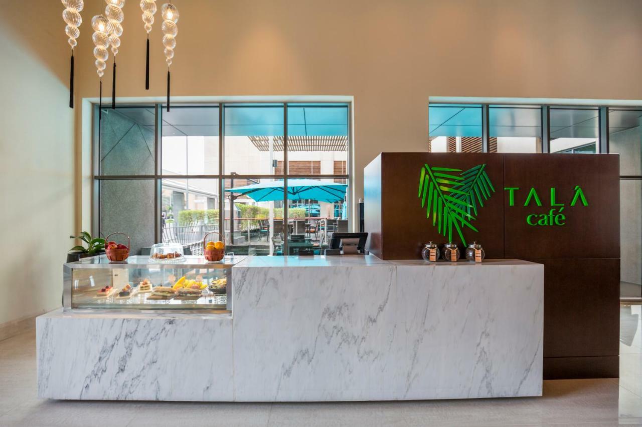 Novotel Deira Creekside Dubái Exterior foto